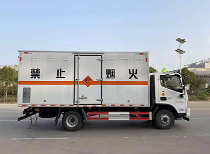 嘉陵爆破器材运输车