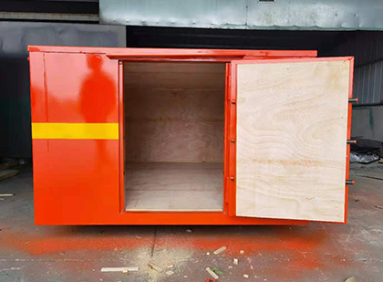 嘉陵车载炸药箱