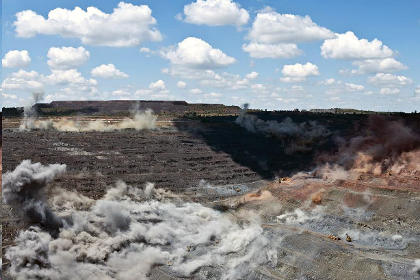 嘉陵矿山作业中常用的爆破设备有哪些？